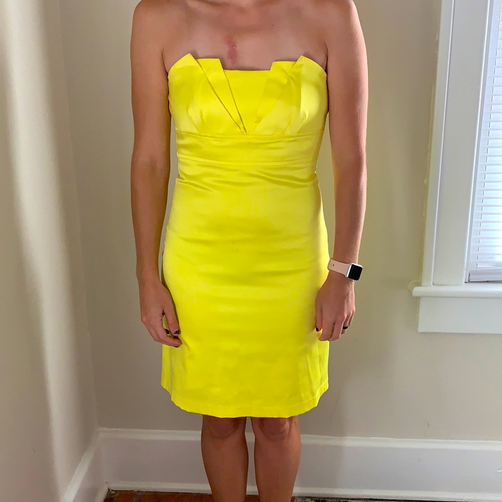 Knee length, strapless yellow party dress